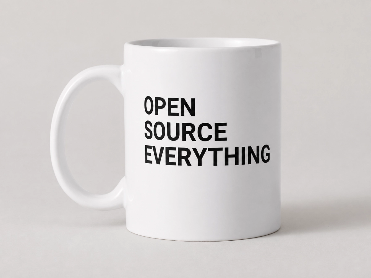 Mug "Open source everything"